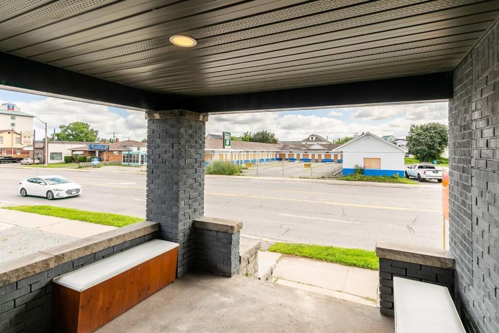 Modern House Newly Furnished 3 Mins Drive To Fall Niagara Falls Exterior foto